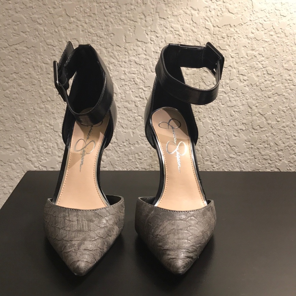 Jessica Simpson Heels - Size 6.5